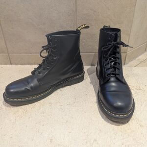 Dr martens 1460 Genuine Black Smooth Leather SZ 13 Men - Excellent Condition